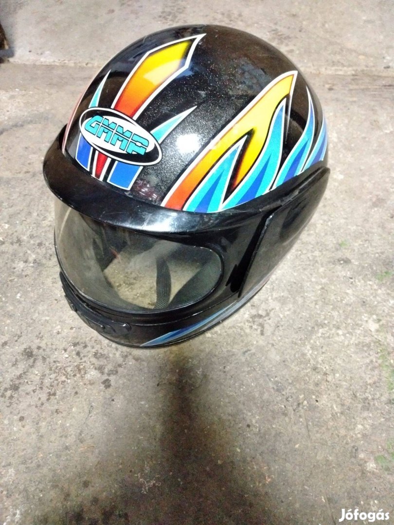 Bukósisak kép szerinti jó állapotban eladó