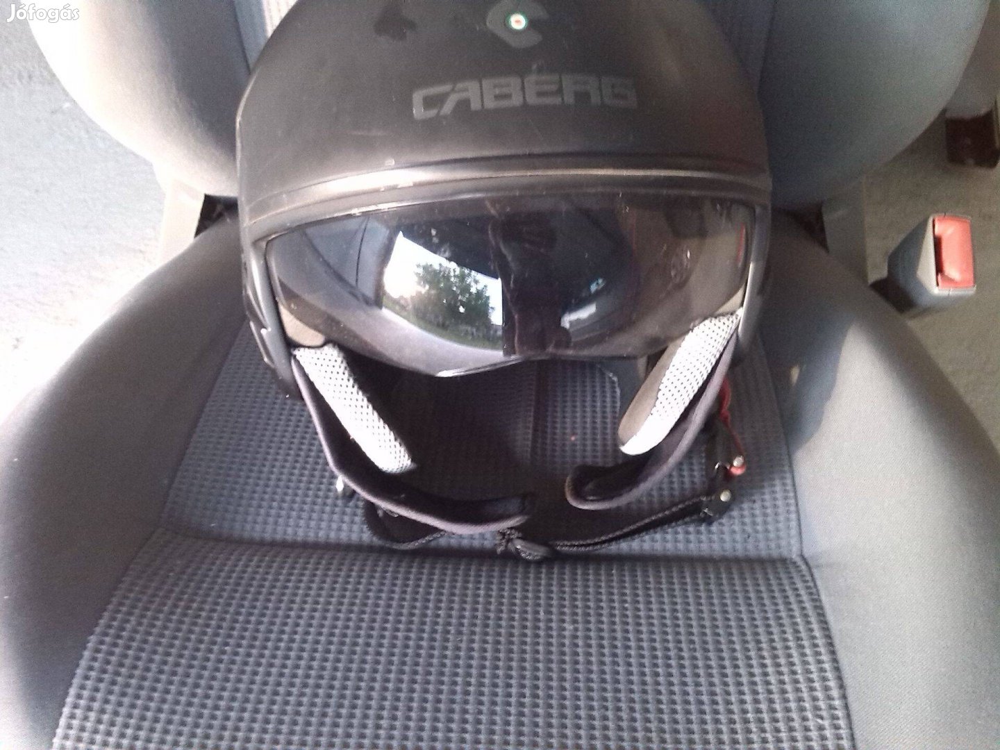 Bukósisak olcsón motor eladása miatt Caberg riniera matt v3 fekete