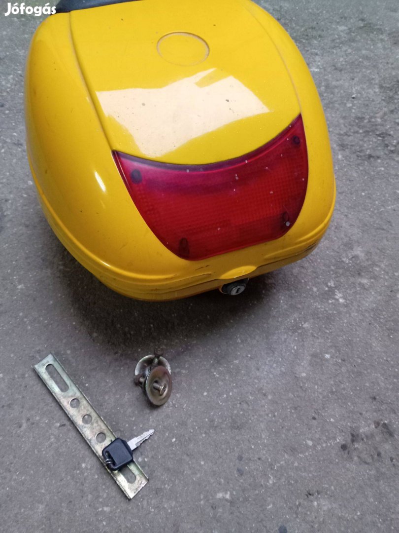 Búkósisak tartó doboz kép szerinti állapotban eladó