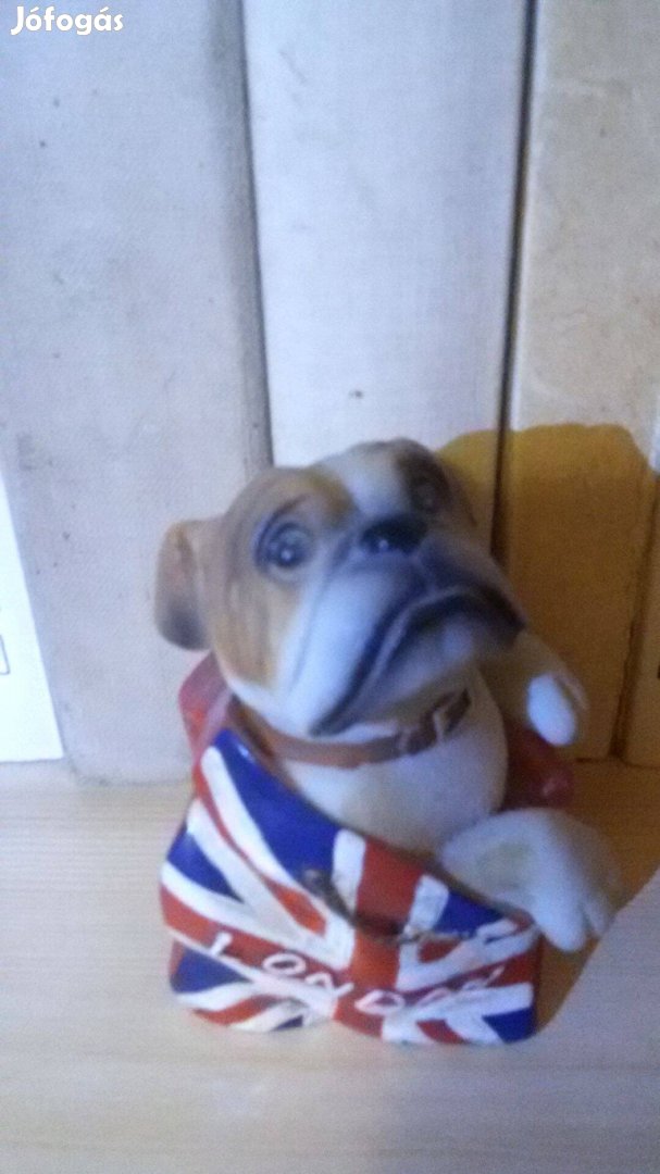 Bulldog London ból kutya ajándék figura dísz - karácsony ajándék