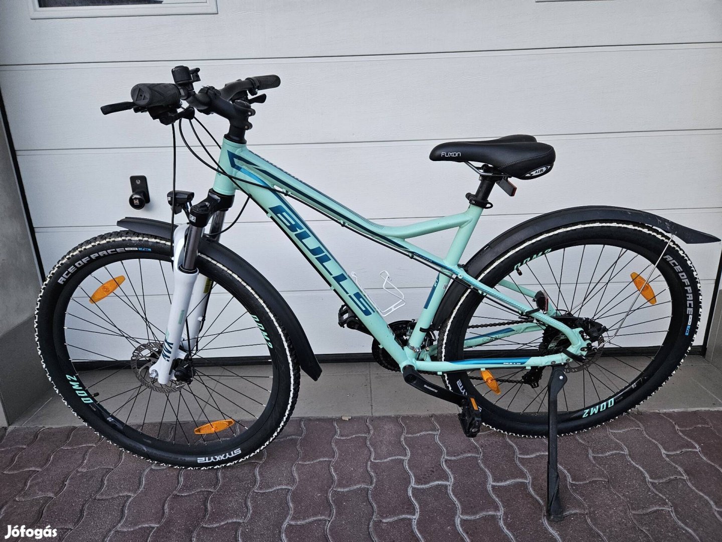 Bulls 29-es makulátlan agydinamós tárcsafékes MTB kerékpár.