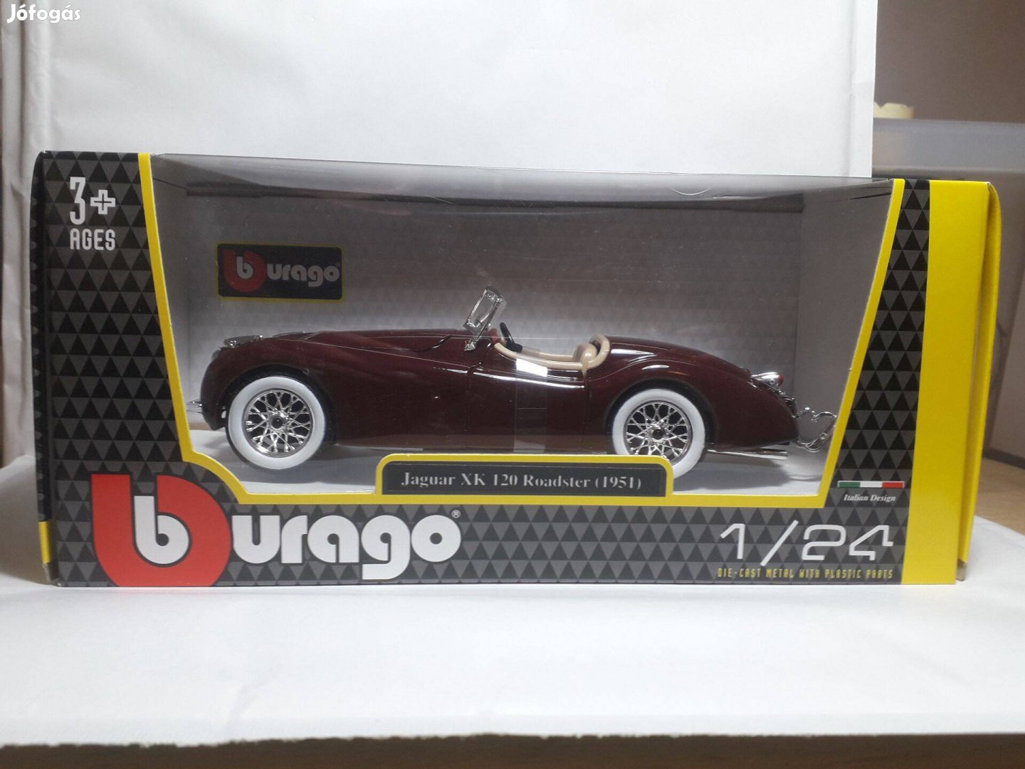 Burago 1/24 Jaguar Xk120 Roadster (1951) (burgundy) 2018 Új! Bontatlan