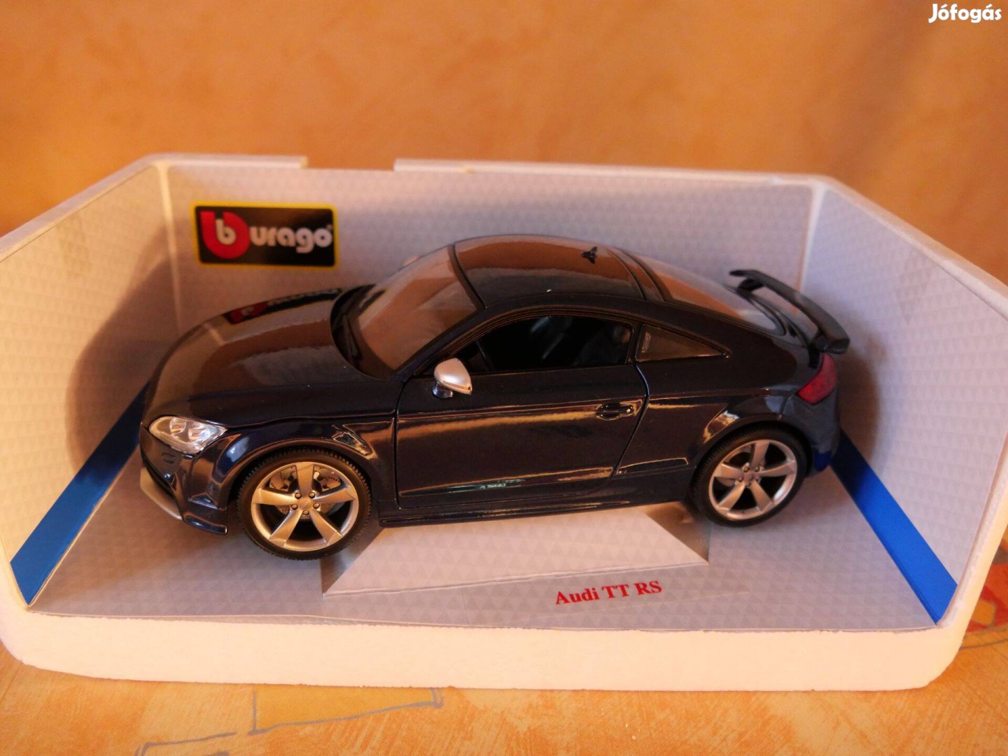 Burago Audi TT RS 1/18