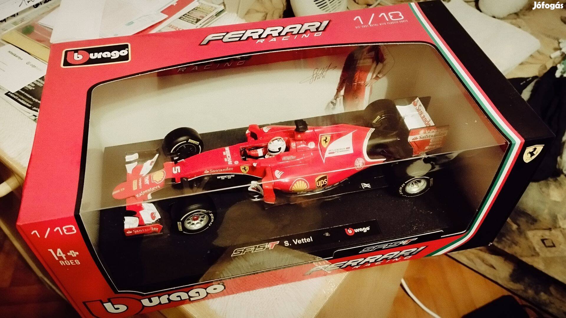 Burago Ferrari SF15T Vettel 1/18 eladó