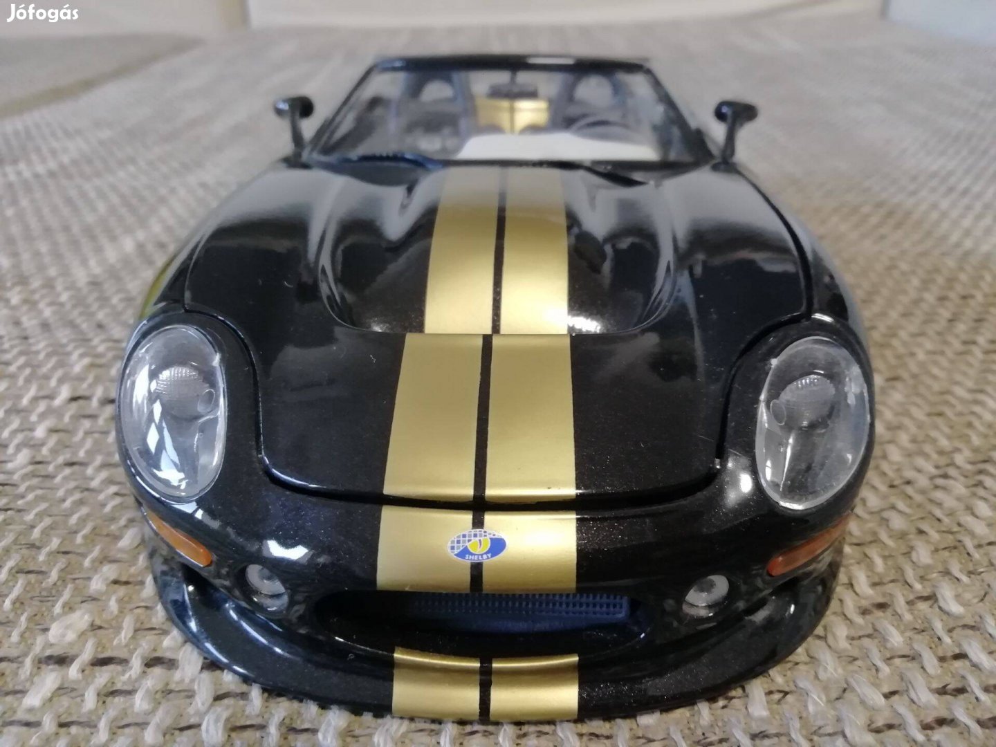 Burago Shelby Series 1 1999 1:18 modellautó