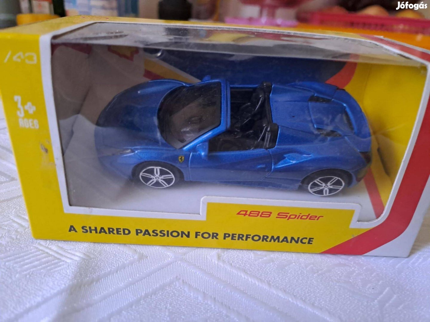 Burago Shell 488 Spider Ferrari - 1:43 méretarány