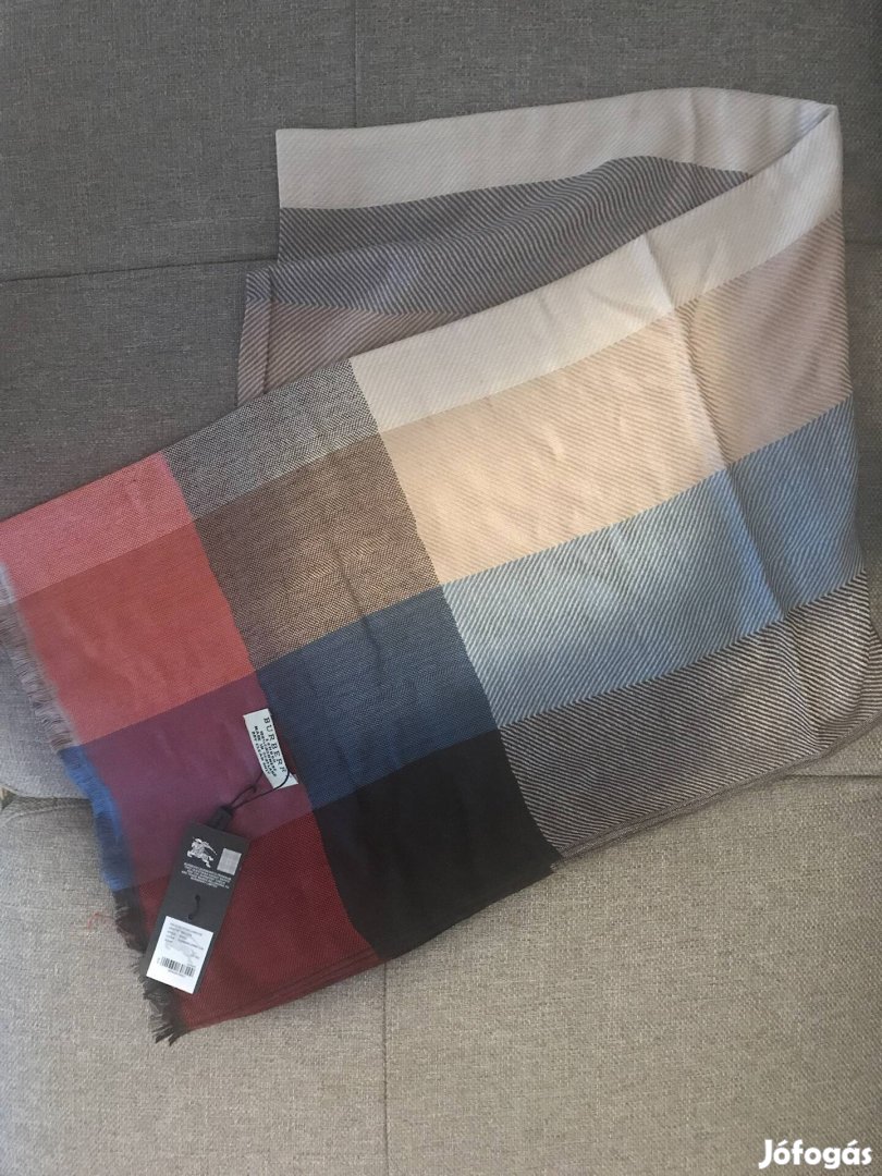 Burberry sál