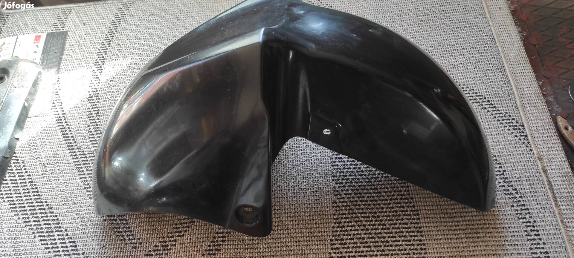 Burgman 650 első sárvédő 