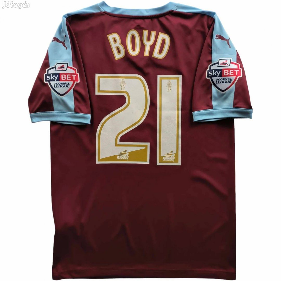 Burnley 2015-16 Puma hazai George Boyd foci mez S-es