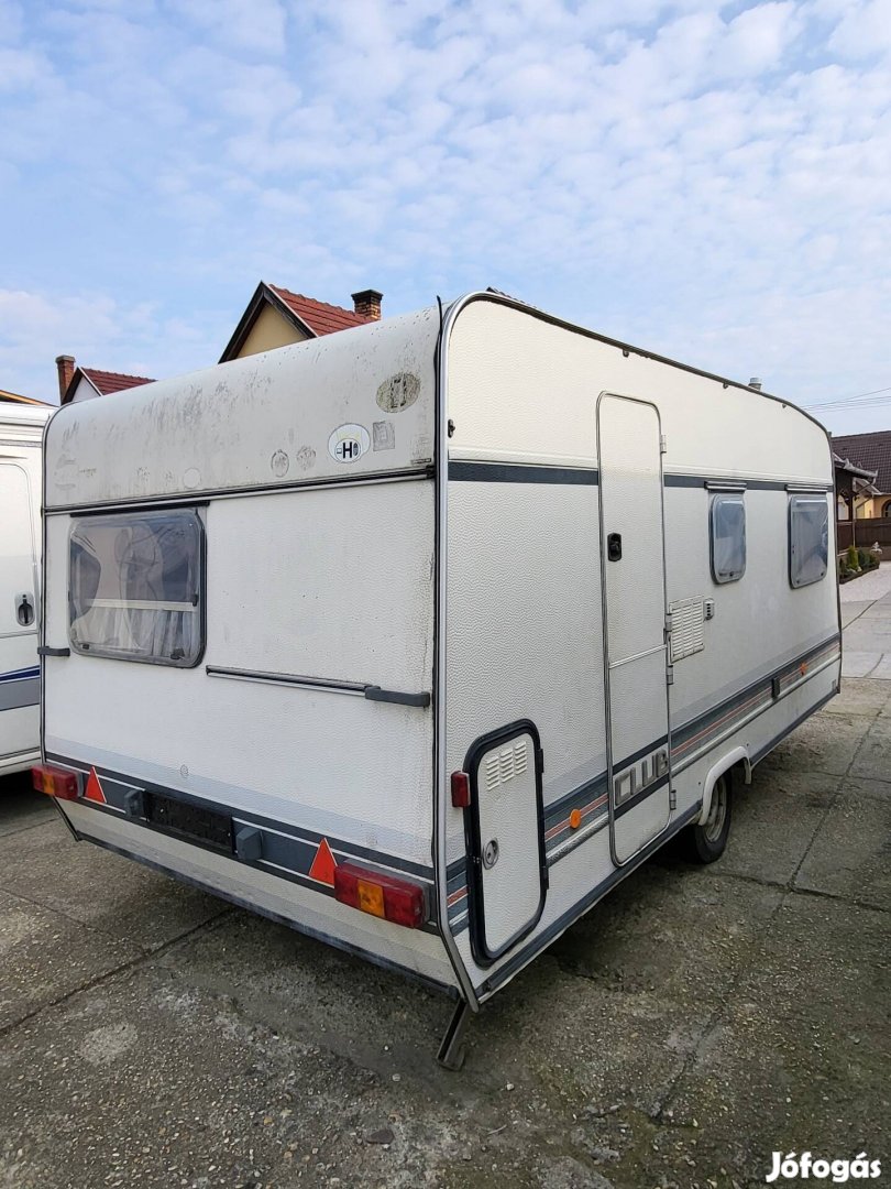 Bürstner Club 1992 évj elősátorral 4.személy részére