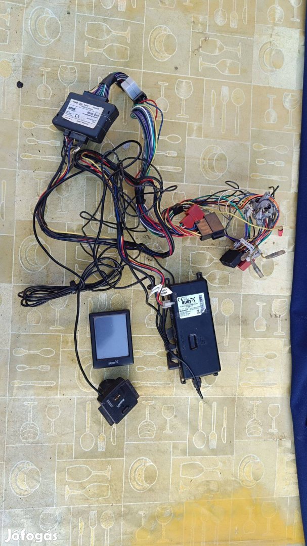 Bury CC9060 Plus autós kihangosító