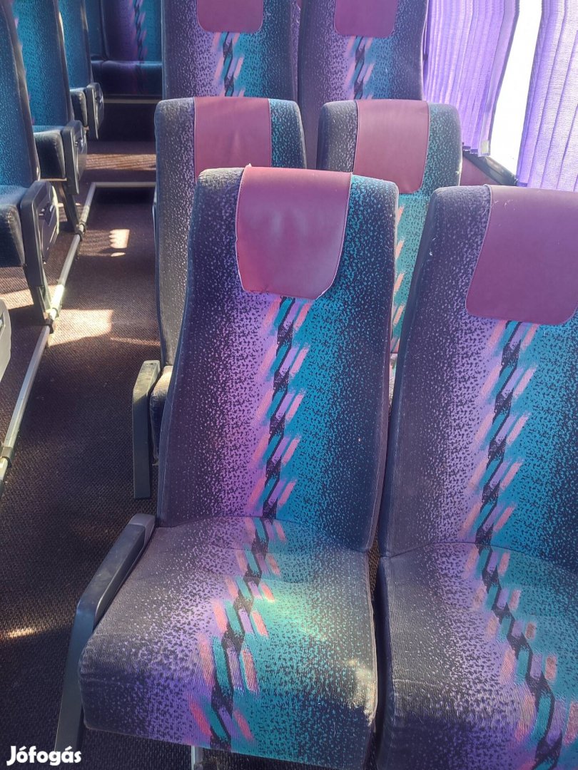 Busz ülések eladók 
