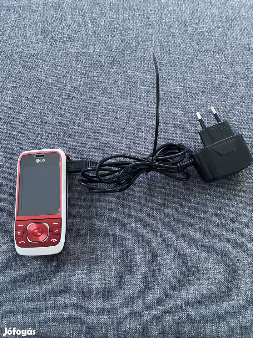 Buta telefon LG működik