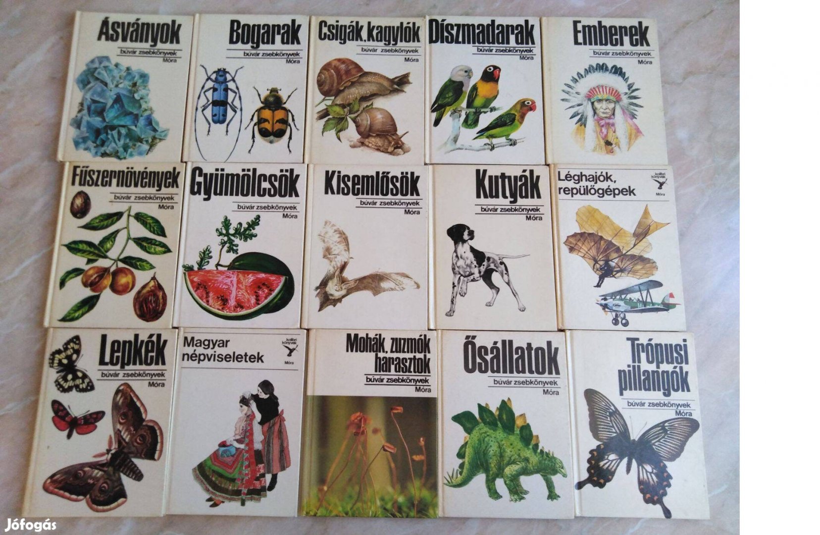 Búvár zsebkönyvek sorozat 13 kötete