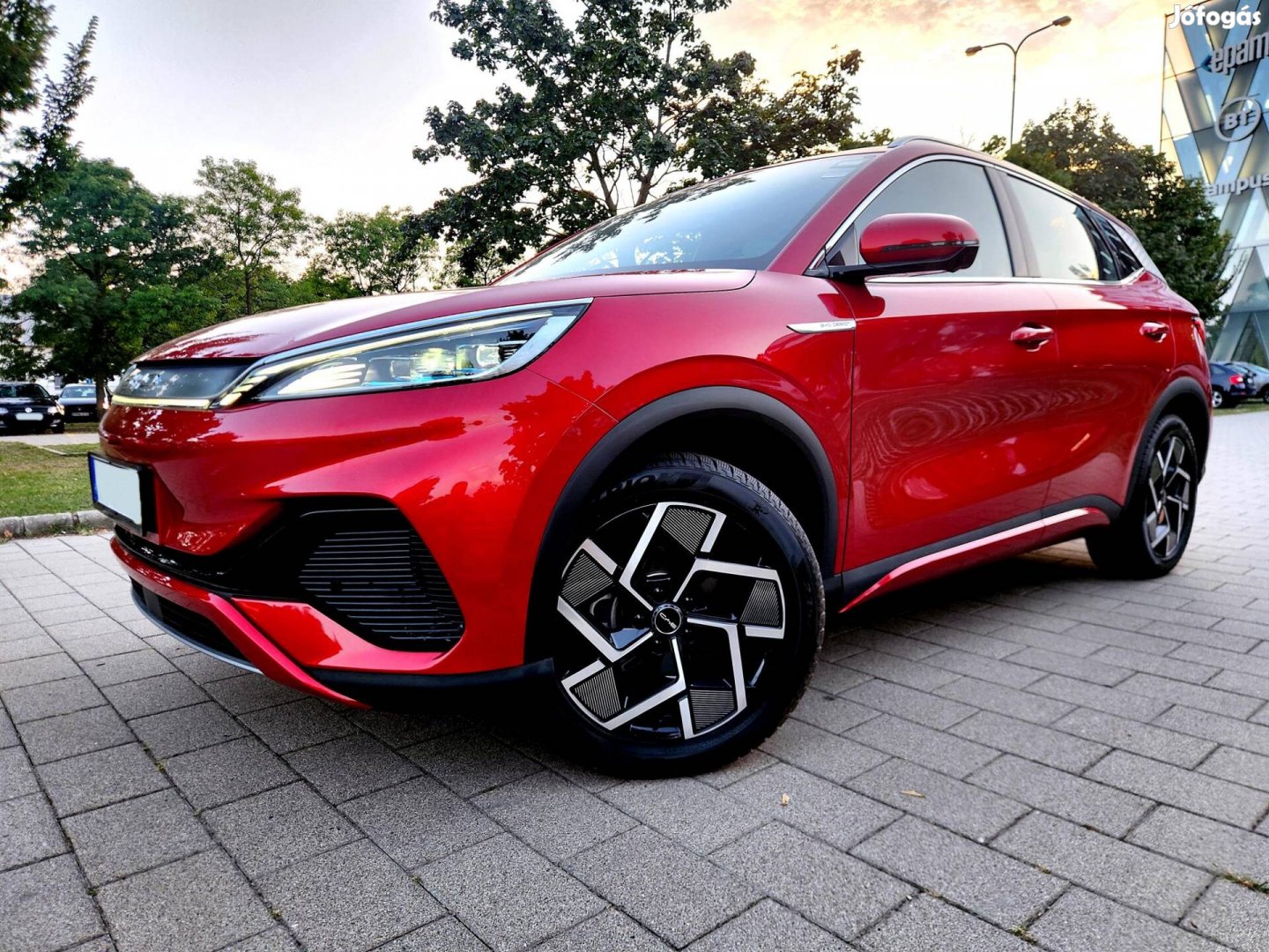 Byd Atto 3 Design 60,4kWh 9.000 KM!Sérülésmente...