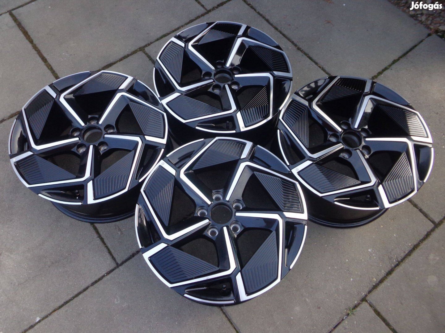 Byd Seal új demo gyári 19colos alufelnik