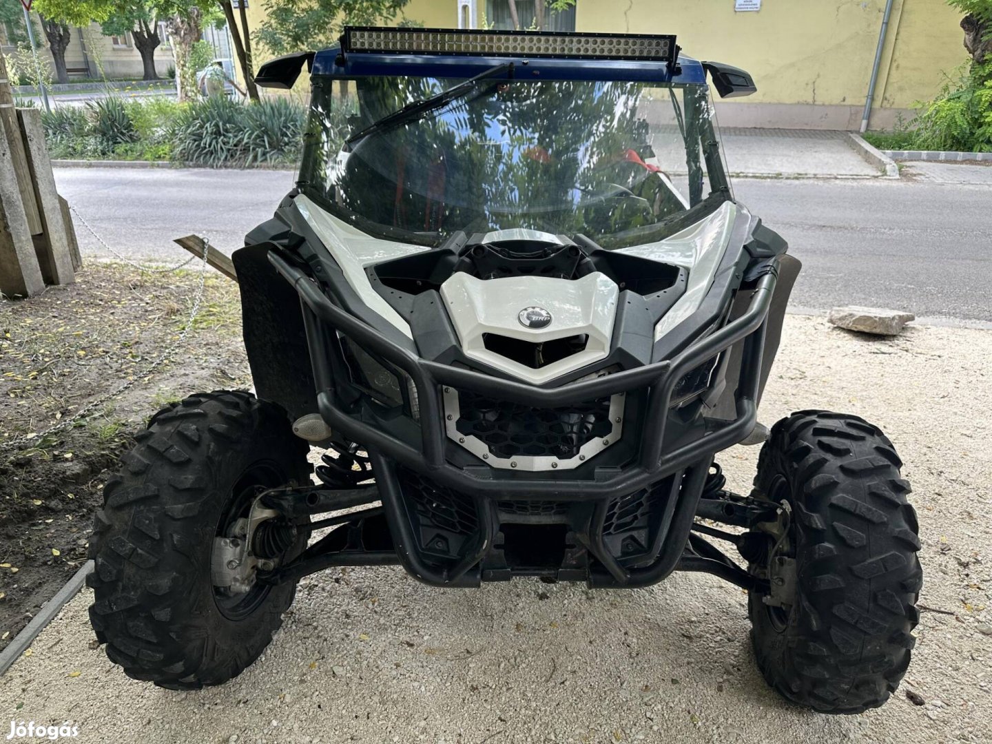 CAN-AM Maverick X3