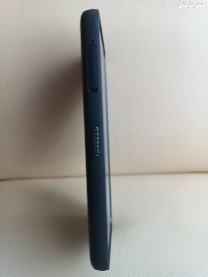 CAT 75 strapabíró telefon