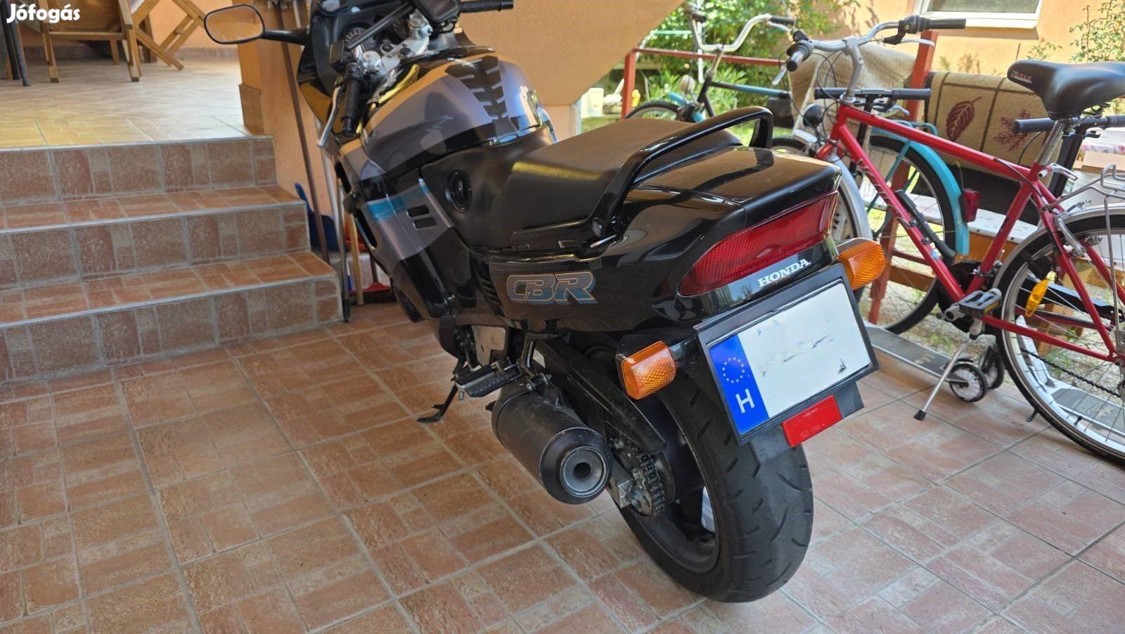 CBR1000F túramotor kifogástalan állapotban sürgősen eladó