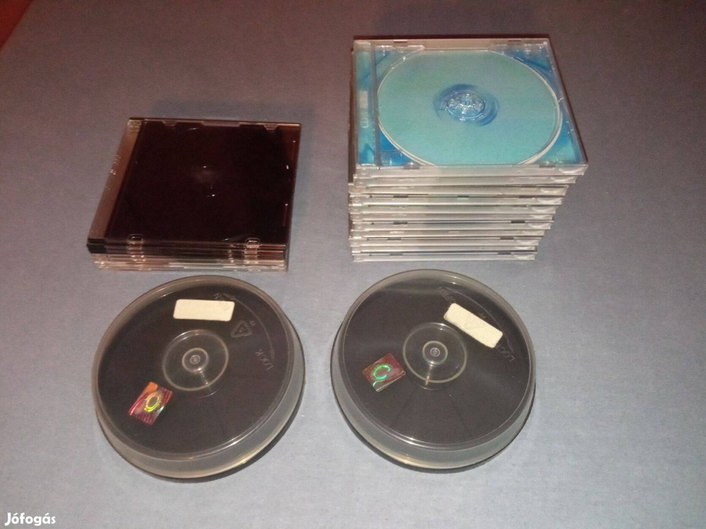 CD / DVD tokok