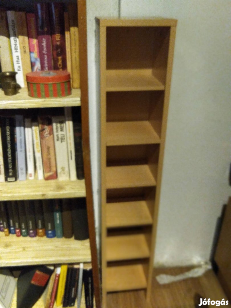 CD állvány kivehető polcokkal