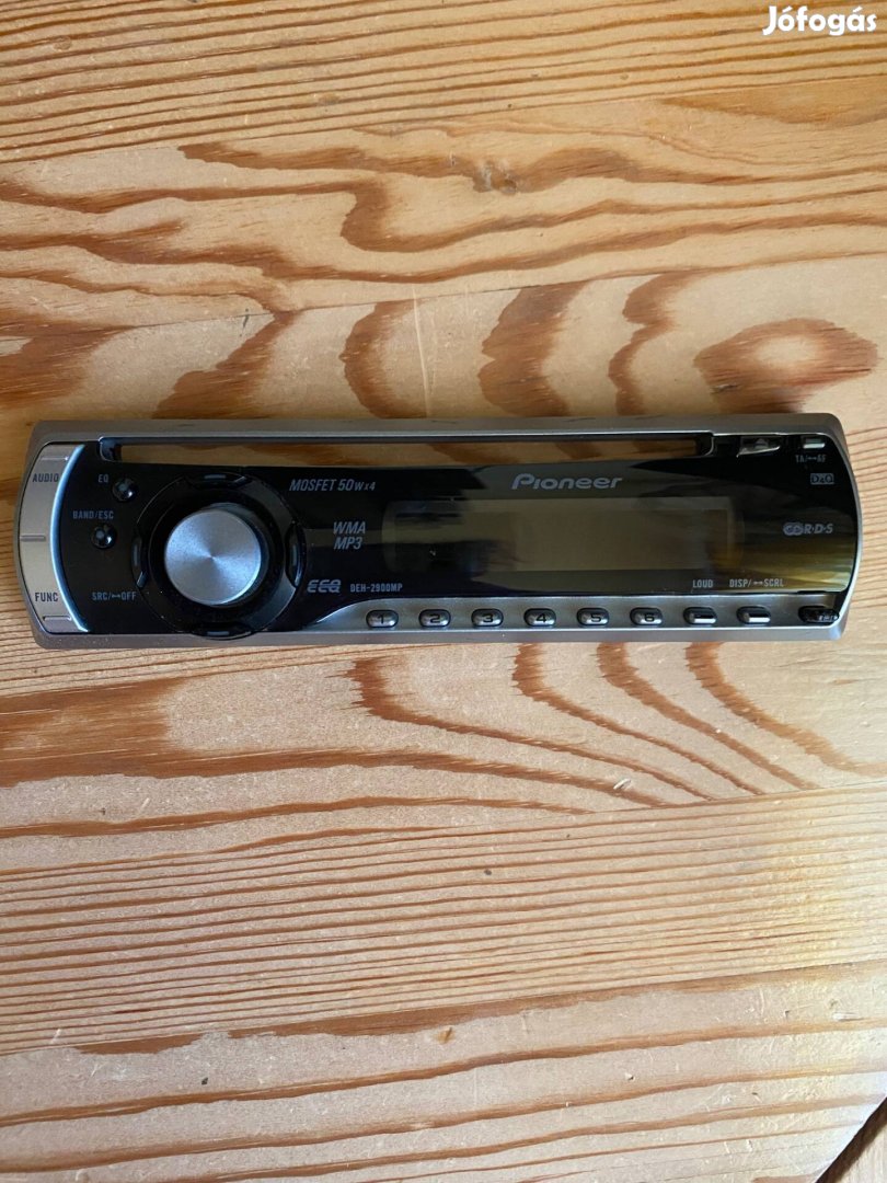 CD-s autórádió