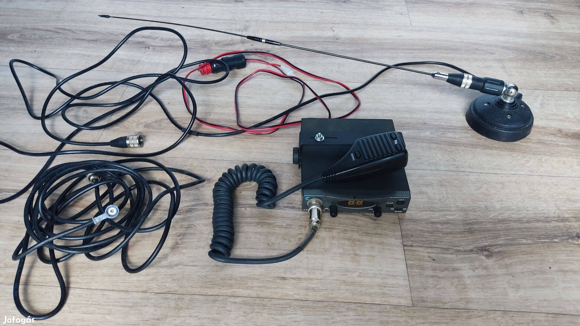 CV Mobil 4000 típusú CB rádió