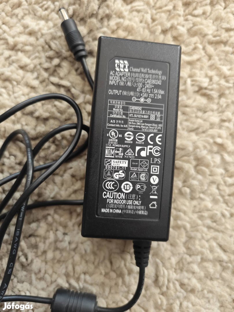 CWT CAE060242 24V 2.5A 60W-os Tápegység