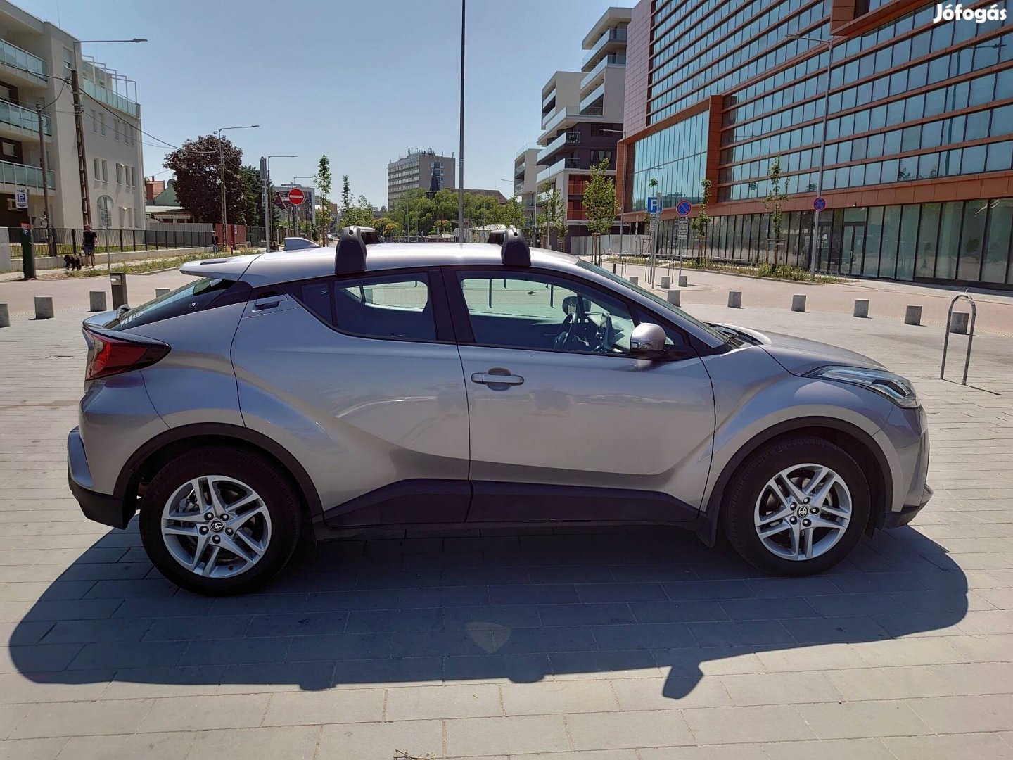 C-HR Toyota csomagtartó, olcsón eladó