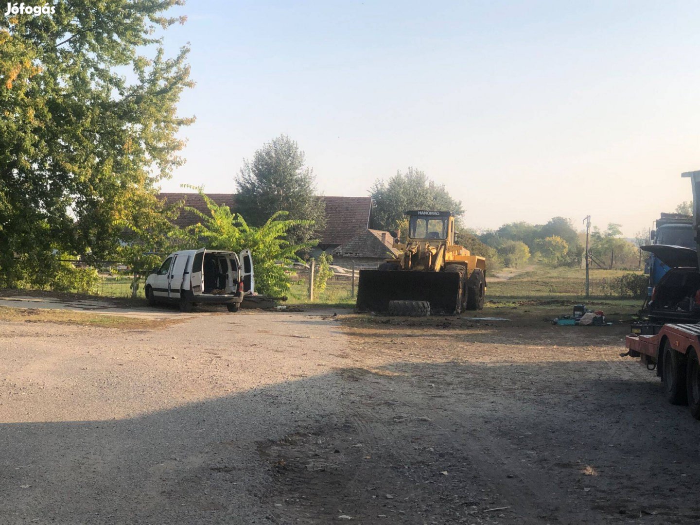 C és E kategóriás jogosítvánnyal, sofőrt, gépjárművezetőt keresünk