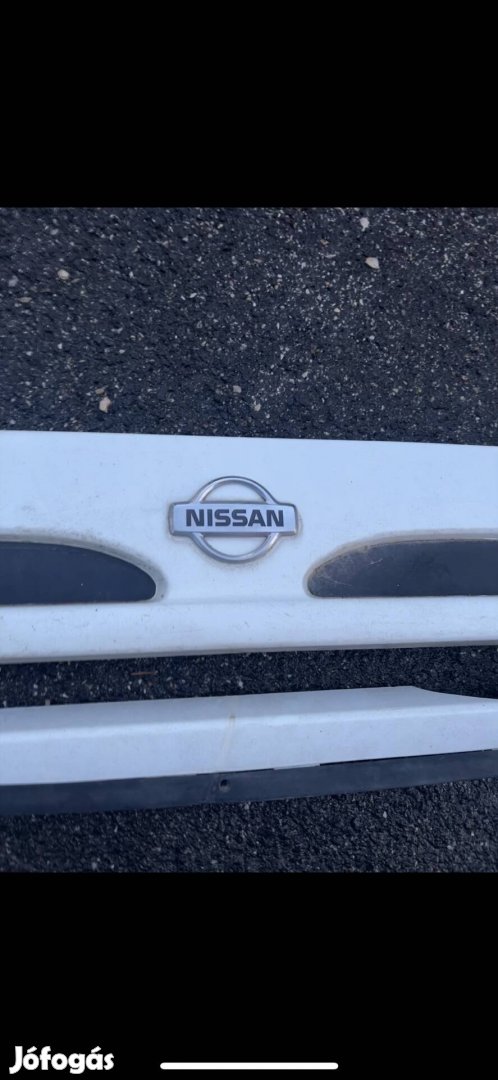 Cabstar Nissan hűtő disz rács 