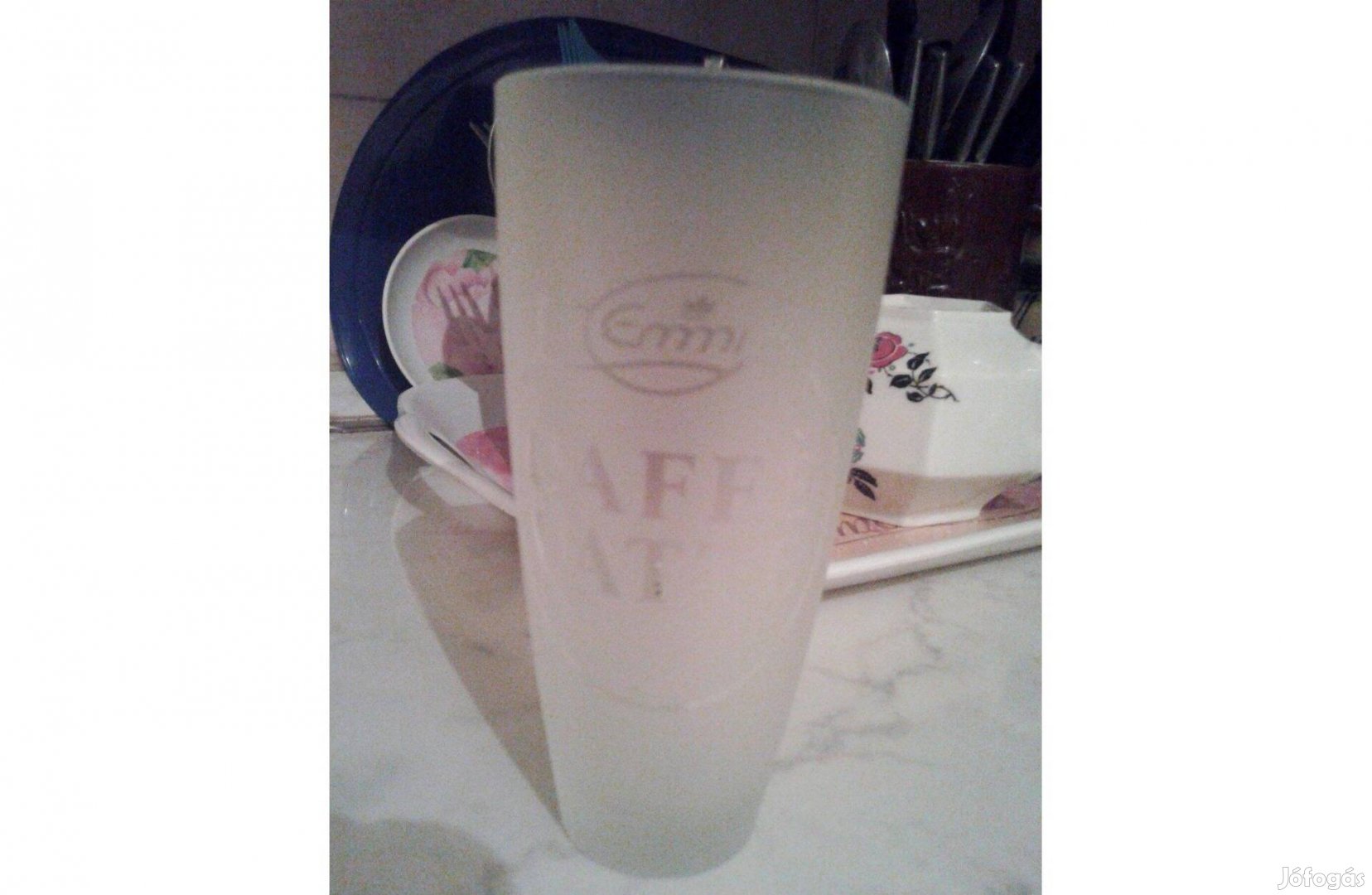 Caffe Latte feliratú kávés pohár jeges pohár