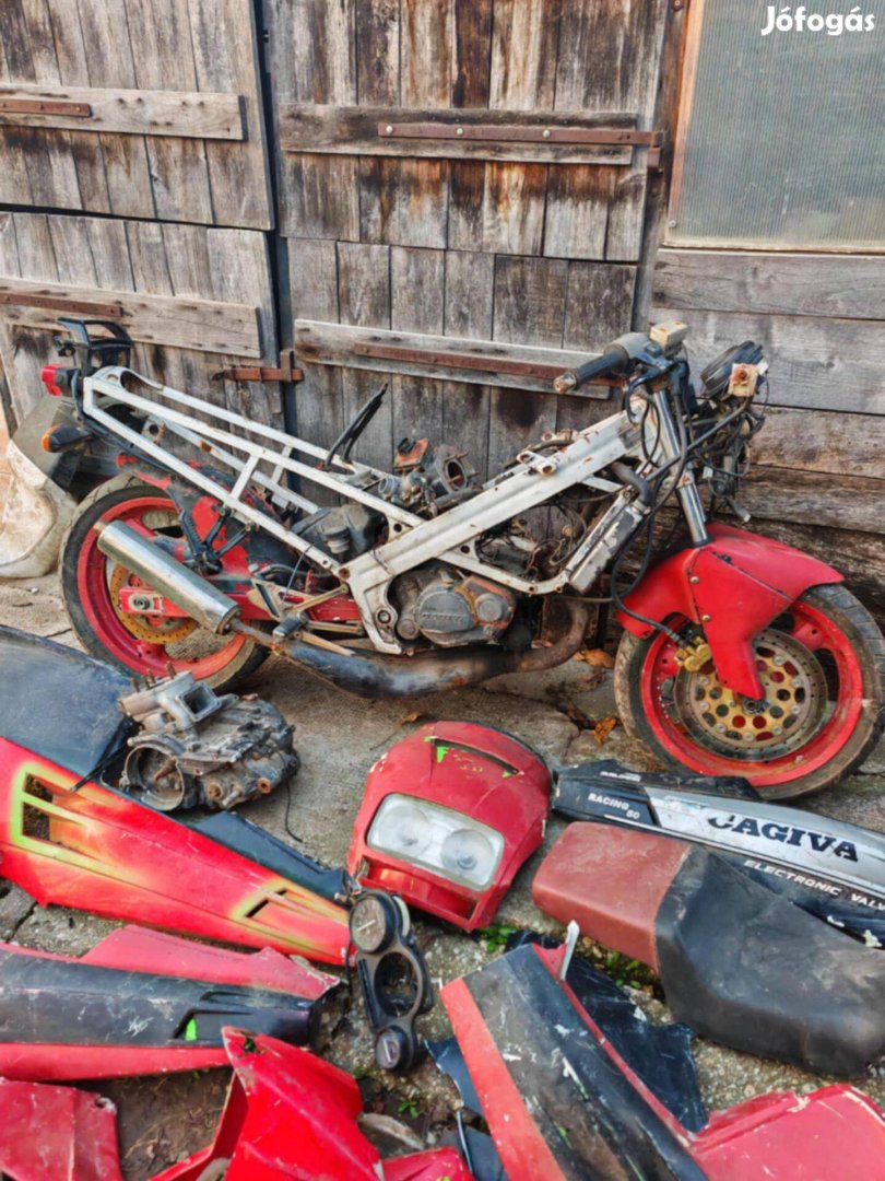 Cagiva Freccia 125 C12R alkatrésznek