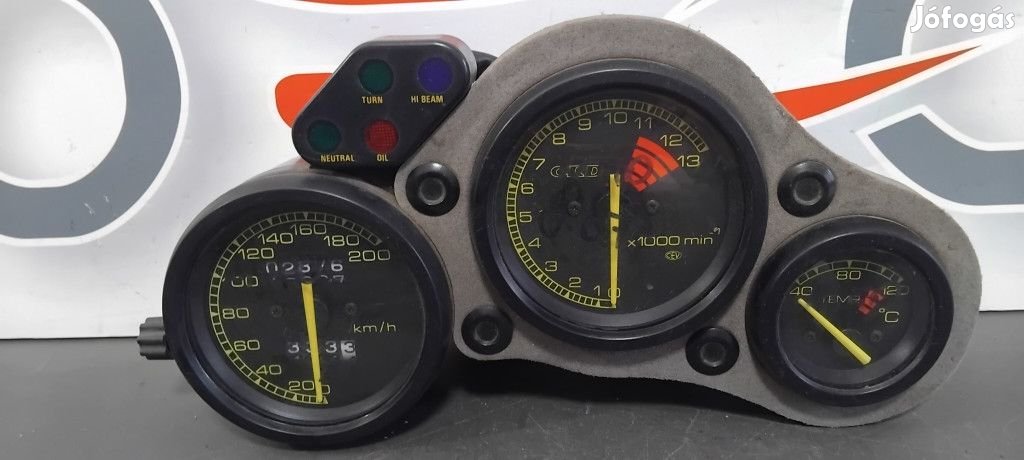 Cagiva Mito 125 Kilóméteróra