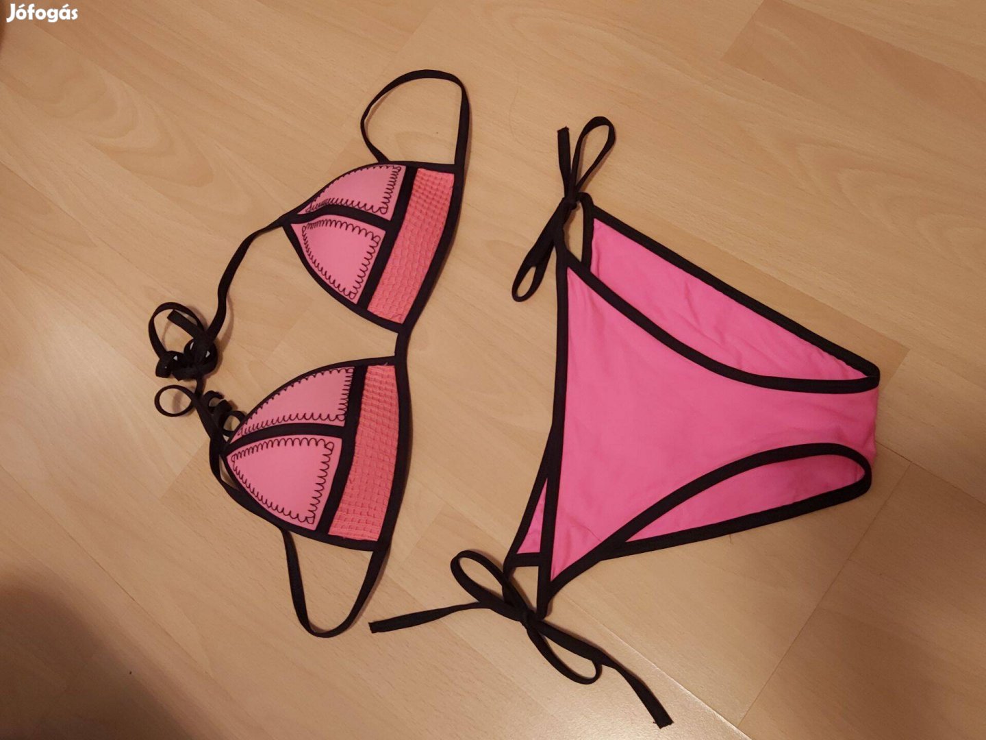 Calcedonia bikini, S-es