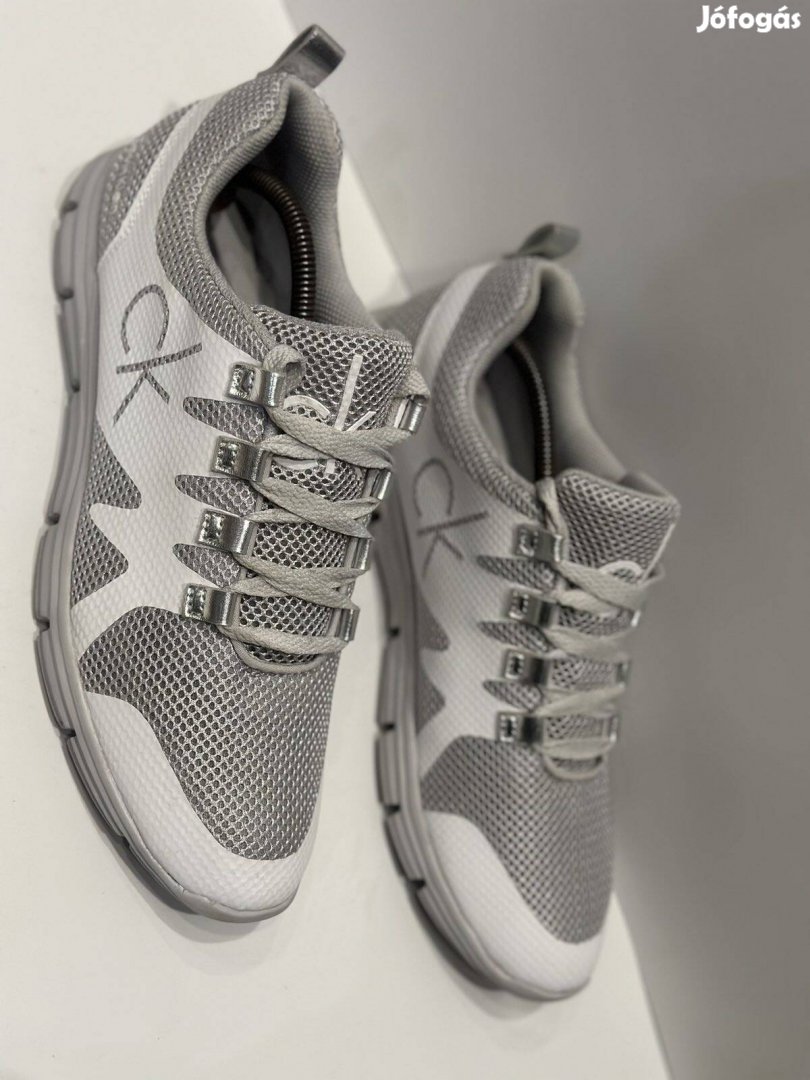 Calvin Klein 42es férfi cipő 