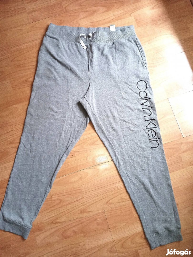 Calvin Klein XL-es férfi nadrág 