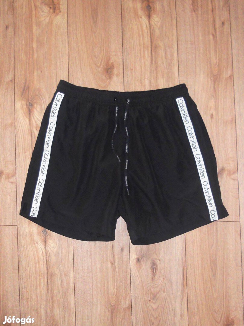 Calvin Klein fekete fürdőnadrág M-es