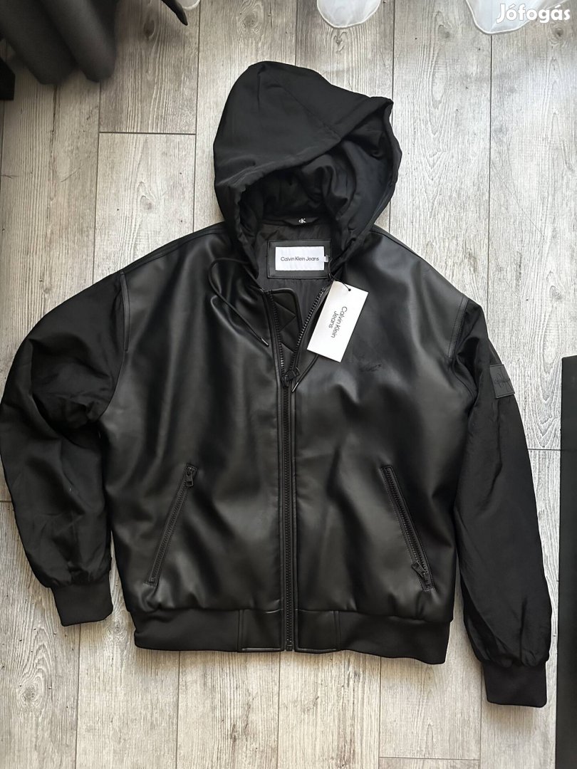 Calvin klein férfi bomber kabát L