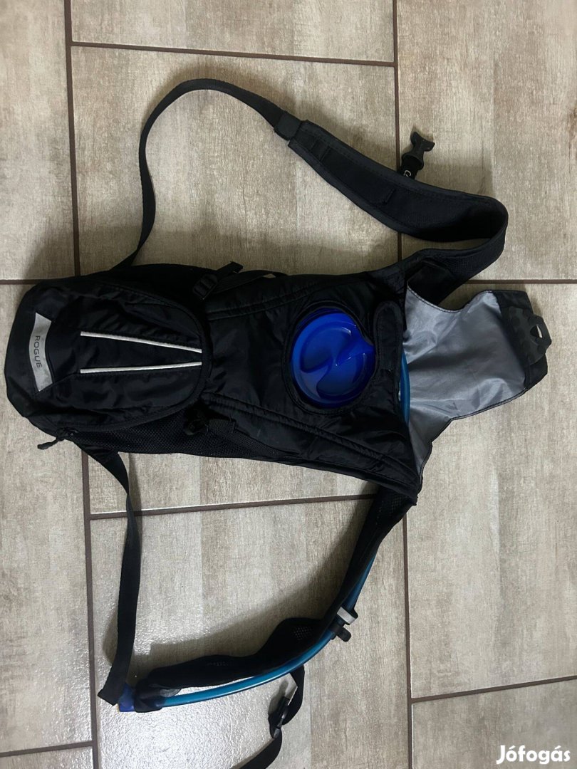 Camelbak Rogue hátizsák ivózsák harmad áron