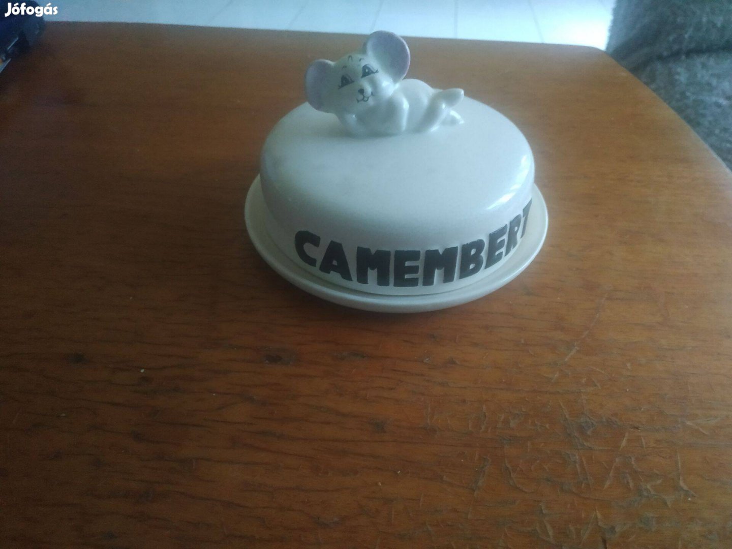 Camembert sajttál(egérkés)