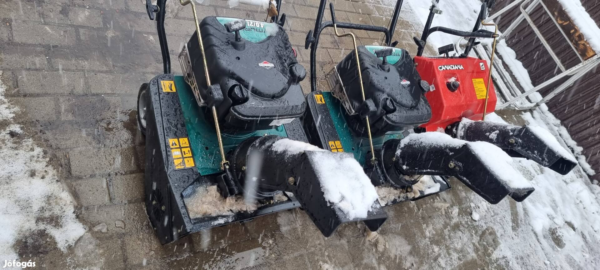 Canadiana kétütemű és 2db Murray Briggs&Stratton négyütemű hómaró