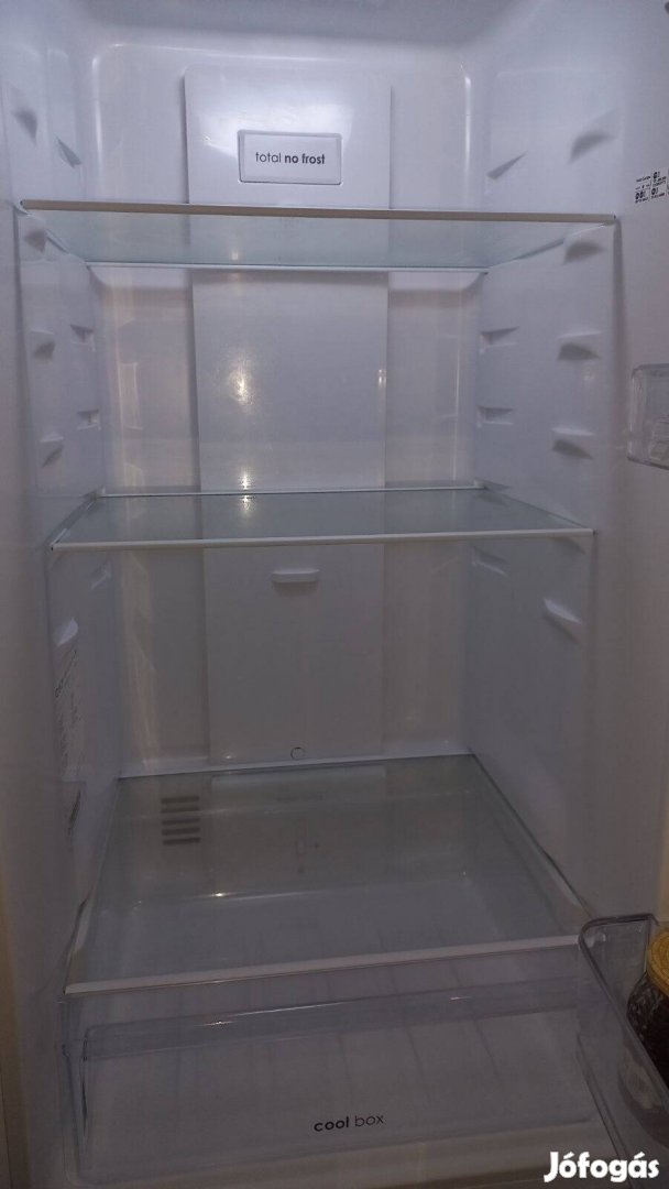 Candy hűtőszekrény