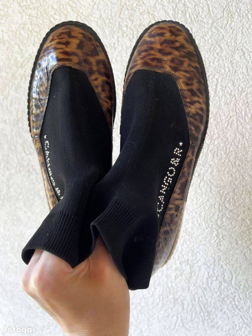 Cango&Rinaldi bőr gumis rövid szárú leopárd street cipő 41