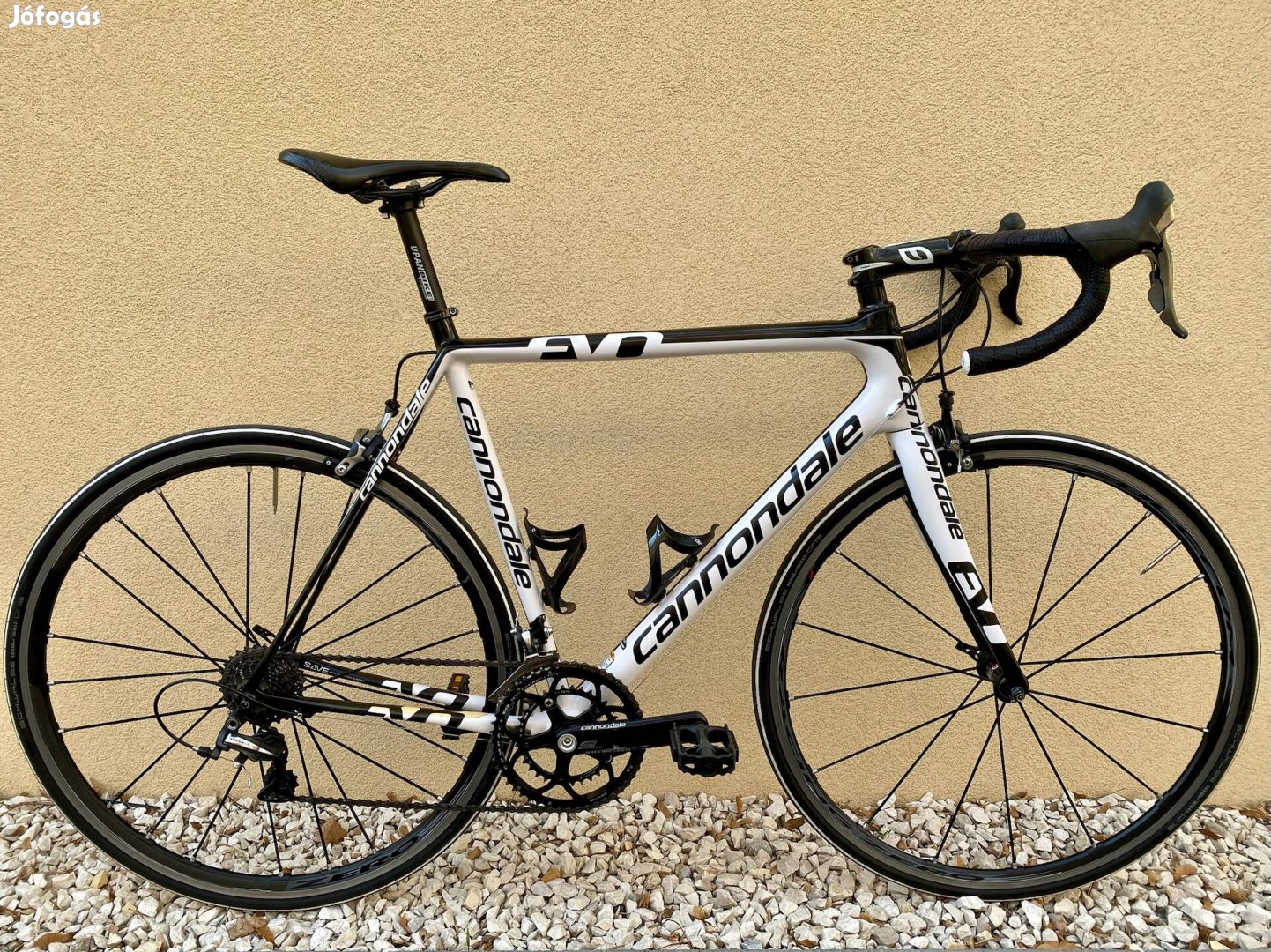 Cannondale Supersix Evo Hi-mod 6,7 kg-os felnifékes rakéta