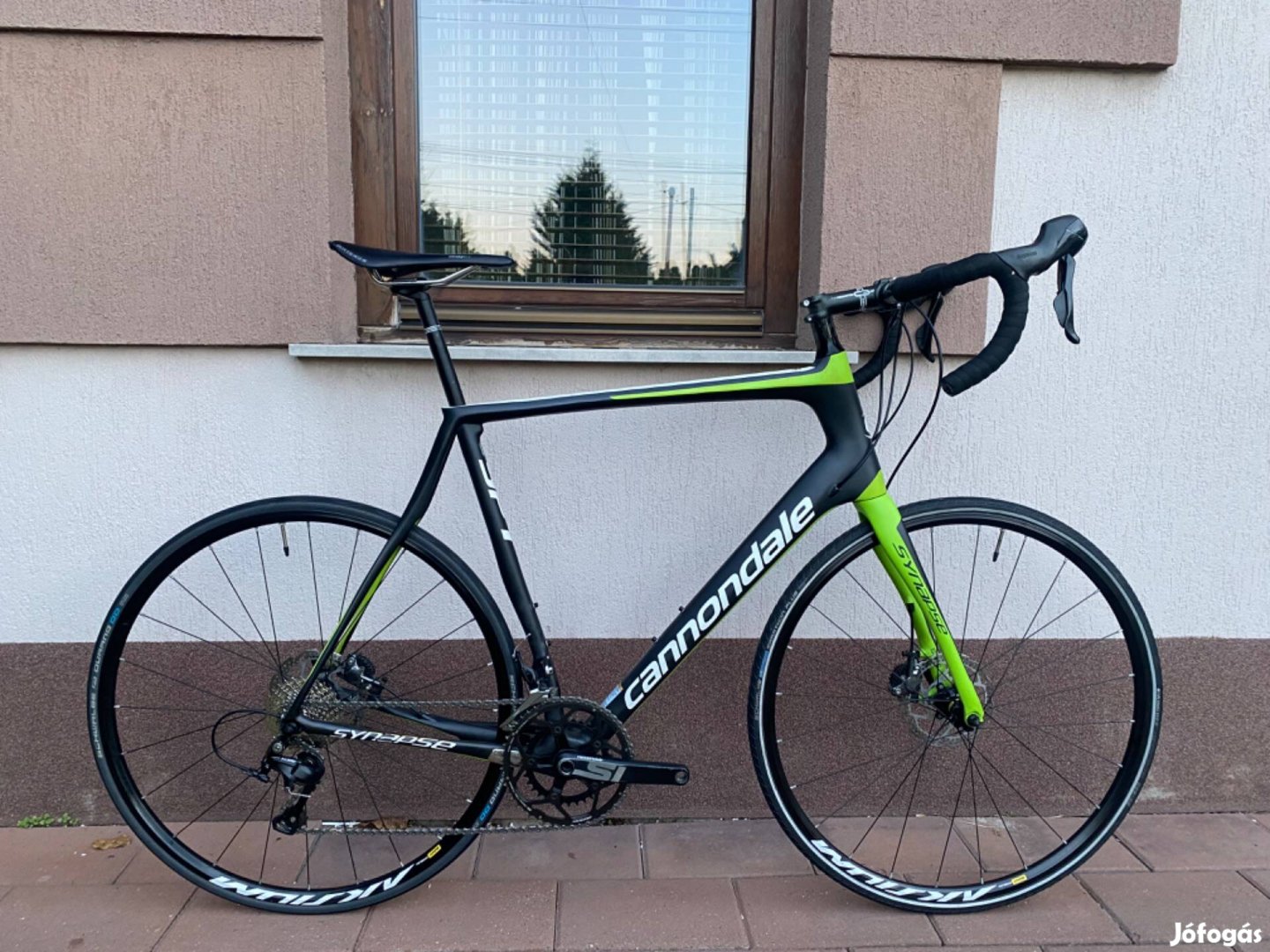 Cannondale Synapse Carbon 105 DISC országúti kerékpár (61)