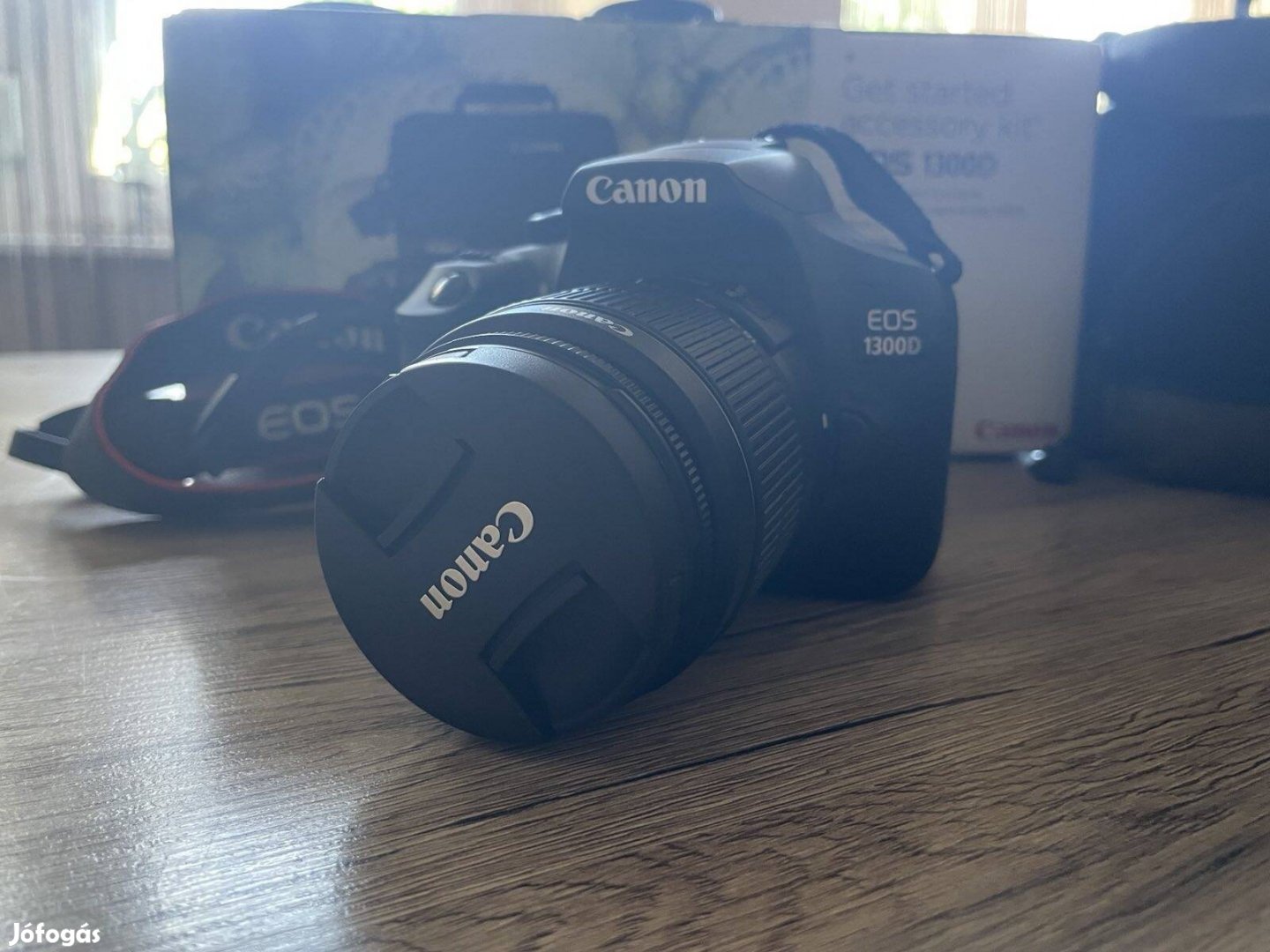 Canon 1300D  