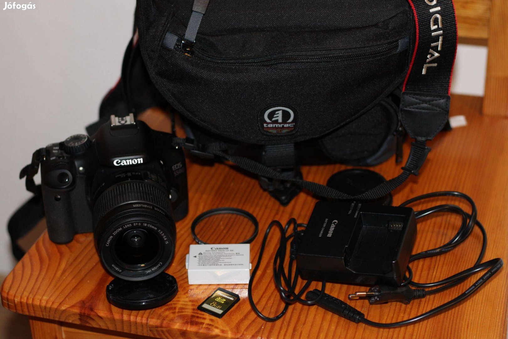 Canon 550D 2700 expo, objektív és tartozékok, Foxpost egyeztetés után!