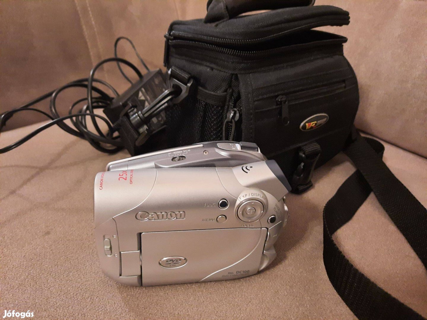 Canon DC 100 DVD kamera