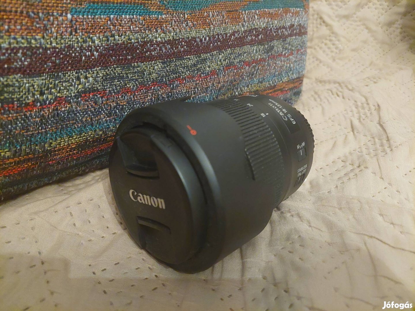 Canon EF-S 18-135 Is USM objektív